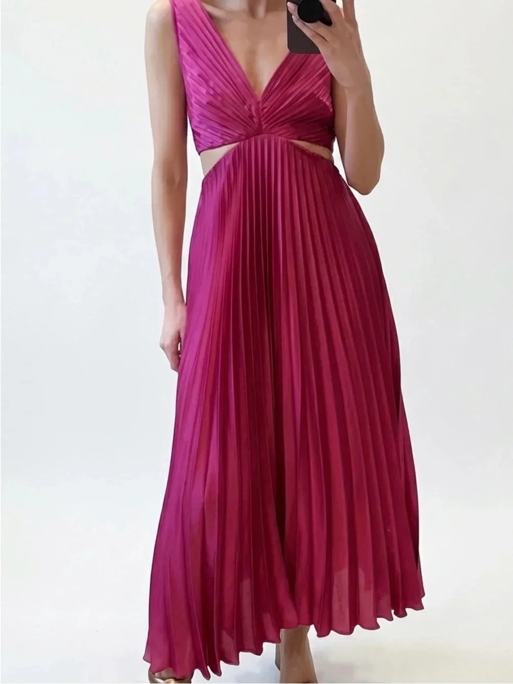 Abercrombie & Fitch Giselle Pleated Cut Out Maxi Dress